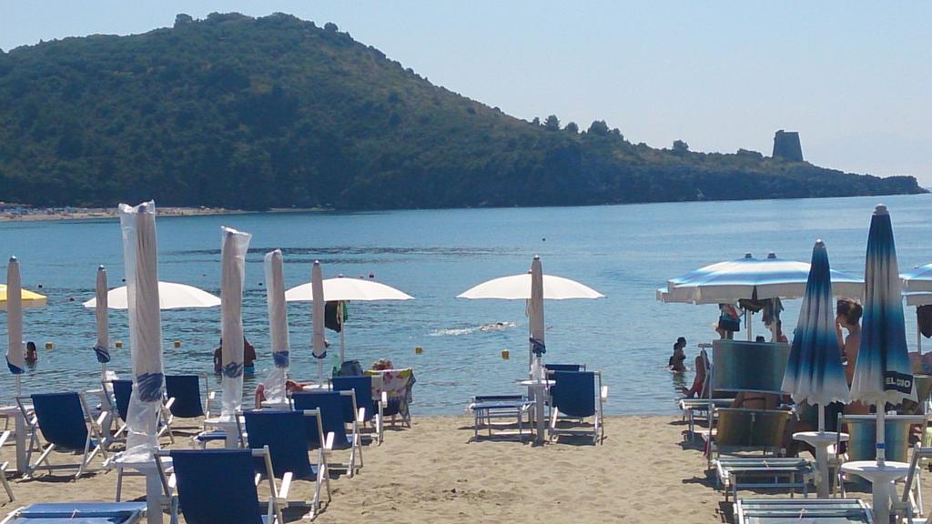 Cala Blanca Villaggio Alberghiero Marina di Camerota Exteriör bild